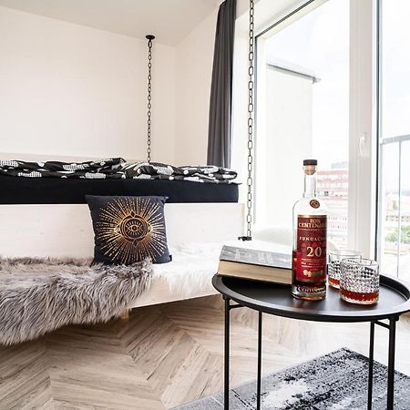 Ferienwohnung Zeppelin Studio With An Industrial View - Brünn Exterior foto